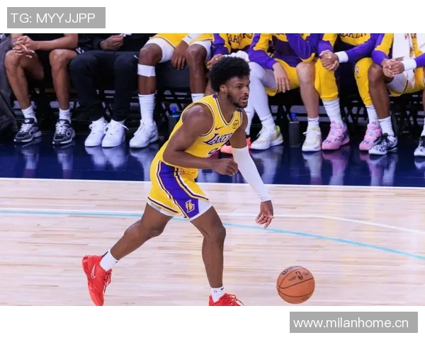 球星私生活大曝光：最新绯闻与感情波动引发球迷热议